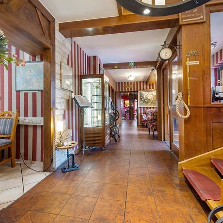 Landhotel Zur Schmiede เกอห์เรน-เลบบิน ภายนอก รูปภาพ