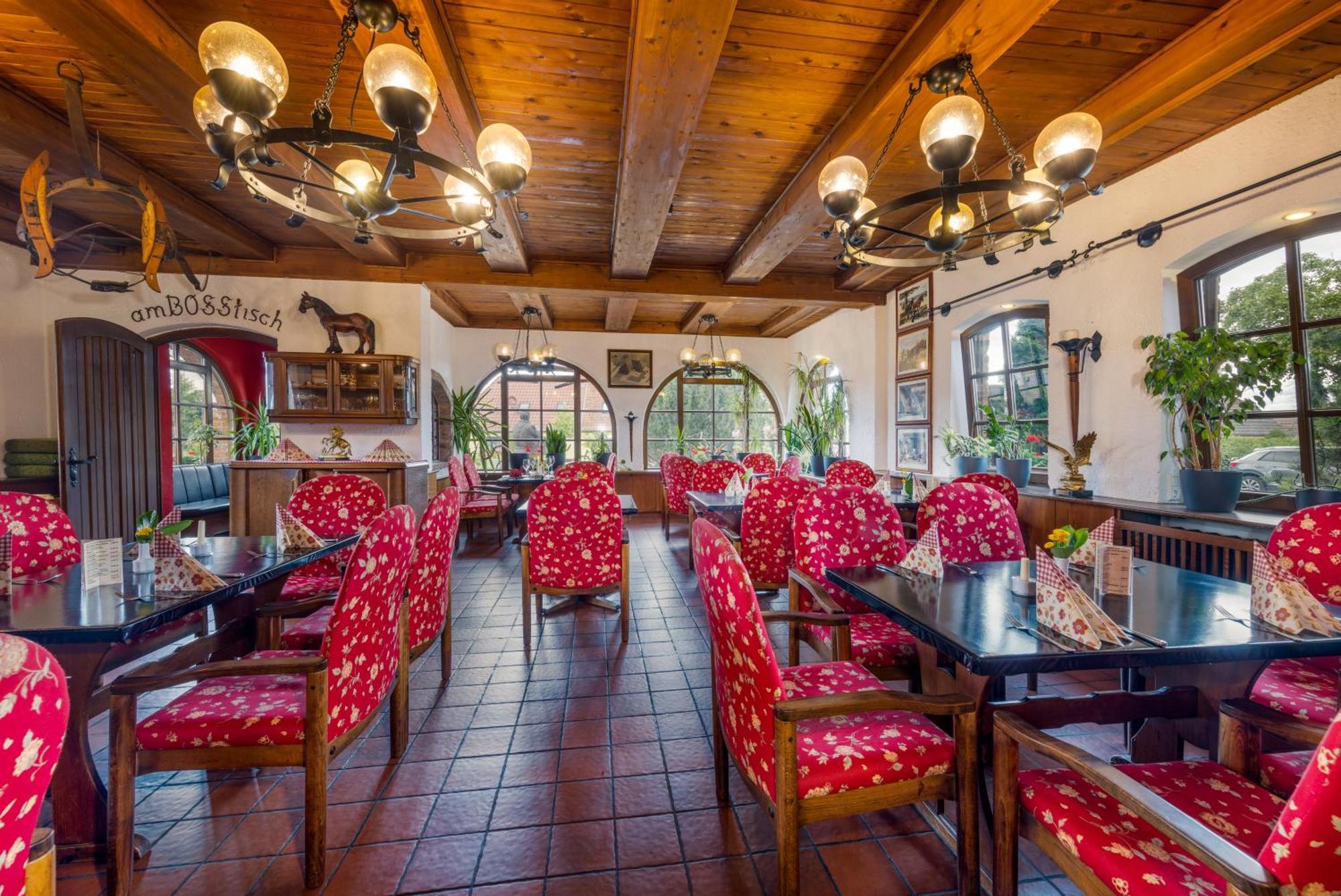 Landhotel Zur Schmiede เกอห์เรน-เลบบิน ภายนอก รูปภาพ