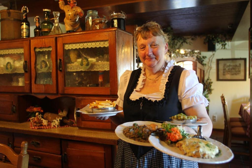 Landhotel Zur Schmiede เกอห์เรน-เลบบิน ภายนอก รูปภาพ